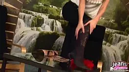 Blow your load to this babe in her skinny jeans, flashing panties.