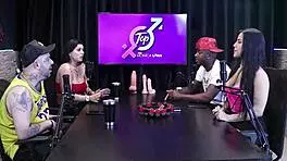 A Mulher Defecou o Pau Dele