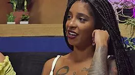 禁忌聊天可爱黑发妹Ariella Ferraz😏