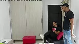 mi empleada resulta ser una ninfomana y me encanta follar ese coño