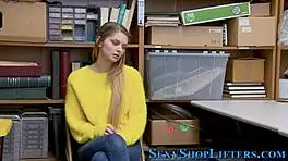 real teen 18+ amateur rubbing pussy hard... damn hot! 🔥