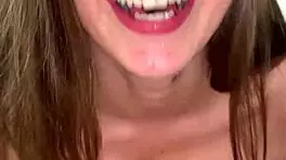 Stacy Cruz大奶热妹POV深喉乳交