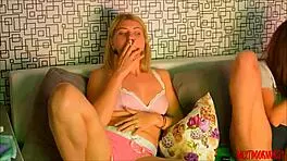 隐藏摄像头抓到lulacum69火辣表演，必须看狂野动作