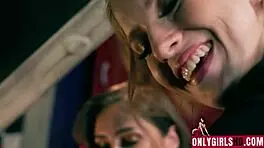 whats under her hood tommy king octavia red