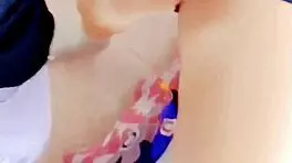 Cogiendo con mi novia estudiante resulto muy inocente y cachonda me la chingo sin condon despues de la escuela.