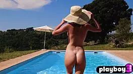 Curvy teen laura devushcat rips clothes to expose big booty and small tits