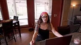 secret deal with girlfriend's hot older sister akira shell! 😈