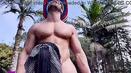 Ripped Gardener Fucks Hot Latina 😎