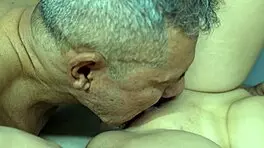 Wow, apu enjoys little bony's tight pussy in missionary and cowgirl 😍