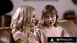 Hot teen bimbo gives handjob