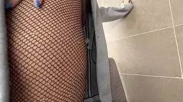 Freezing OUTDOOR SEX on balcony with CREAMPIE