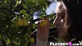 Hayli Sanders Poses Naked Revealing Her Natural Tits And Big Booty