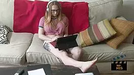 blonde interracial wake-up with a surprising deepthroat in the early morning