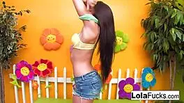 London Keyes intensely masturbates her nude pussy while smoking, showing off her big boobs and tits.