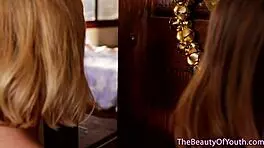 Lesbian Teens Pussylicking Threeway