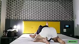 chupei muito a buceta dessa safada depois gozei bem gostoso ela sentando no meu pau