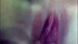 Teen Webcam Squirts From Four Fingers