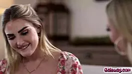 原始女同性恋4人组与惊艳模特肯娜·詹姆斯、艾玛·希克斯、艾普丽尔·奥尔森和肯齐·安妮