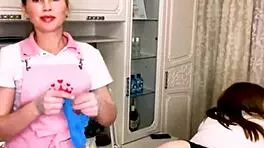 Sugarnadya waxes her legs for a client with a gorgeous and sexy ass. She trims her pussy on webcam for the russian teen audience.