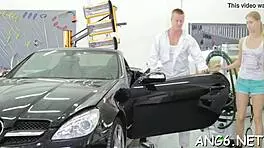 Hunk Pounds Hard Willy Deep Into Hottie's Wet Beaver