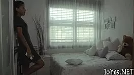 嘿美女干嘛一个人揉痒骚穴