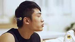 Young boyfriend licks her to orgasm