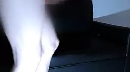 el chico malo y la chica buena se cruzaron en una fiesta universitaria y terminaron juntos