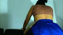 La estudiante universitaria SORPRENDI� a su profesor VISITANDO su apartamento DESPU�S de clases y se atrevi� a dar el siguiente paso