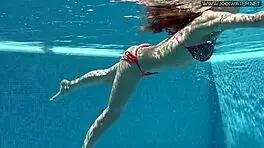 Perfect ass and pointy nipples on skinny milf nicole 😍