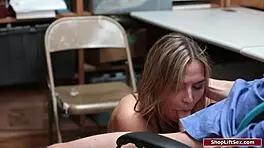 Thief fucks officer to avoid trouble 😈