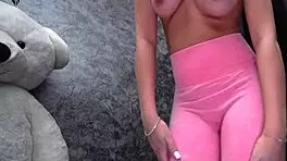 Damn! Fitness Girl Angelya G Changes into Sexy Outfit for Big Ass Worship!