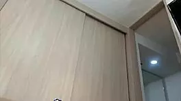 巨乳拉丁妹想看我扣湿逼吗？