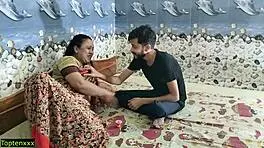 哇！孟加拉辣婆姨第一次业余狂干年轻18+印度男孩