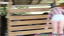 teen amateurs sucking and riding at party