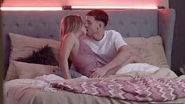 嘿小可爱想看小奶18岁欧洲妹后入猛干吗