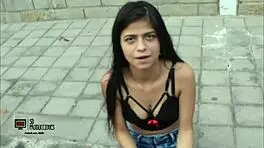 Le Ofrezco Dinero A Una Puta En La Calle Para Que Me Chupe La Polla Lo Hace De Una Manera Incre�ble Historia Completa