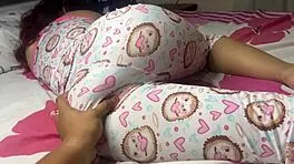 Innocent 18-Year-Old Hijastra's Ass Drives Me Wild