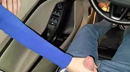 Unprotected Public Sex in Car with Sexy Stranger Blowjob!