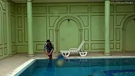 Hot European MILF Sazan Dives Into Underwater Erotics With Big Ass