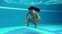 Hot European MILF Sazan Dives Into Underwater Erotics With Big Ass