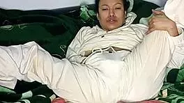 Amateur Starts Day with Squirt