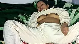 Amateur Starts Day with Squirt