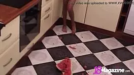 瘦小奶Paris Tale西瓜玩弄超乱