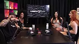 Elas Se Conheceram Pela Internet Mas Depois Foram Para O Swing E Um Motel E Falar Em Gozar - Mayze Sheer Red