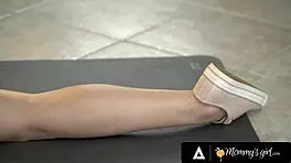 Stacked Mature Milf Eats Petite 18+ Blonde's Pussy at Spa Weekend