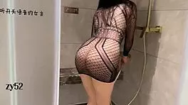 Great First Meeting With Chinese Young Woman