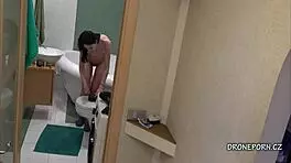 i'm spying on that teen's skirt at the beach