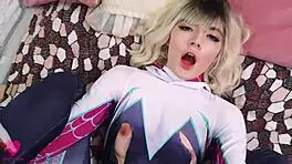 spider-man multiverse miles passionately interacts with gwen stacy