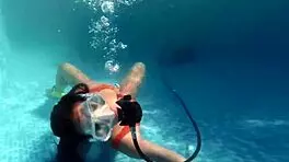 yo, hottest underwater masturbation with amelie bruna