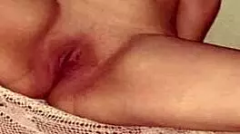 La puta Vero, my girlfriend's friend, texts me secretly